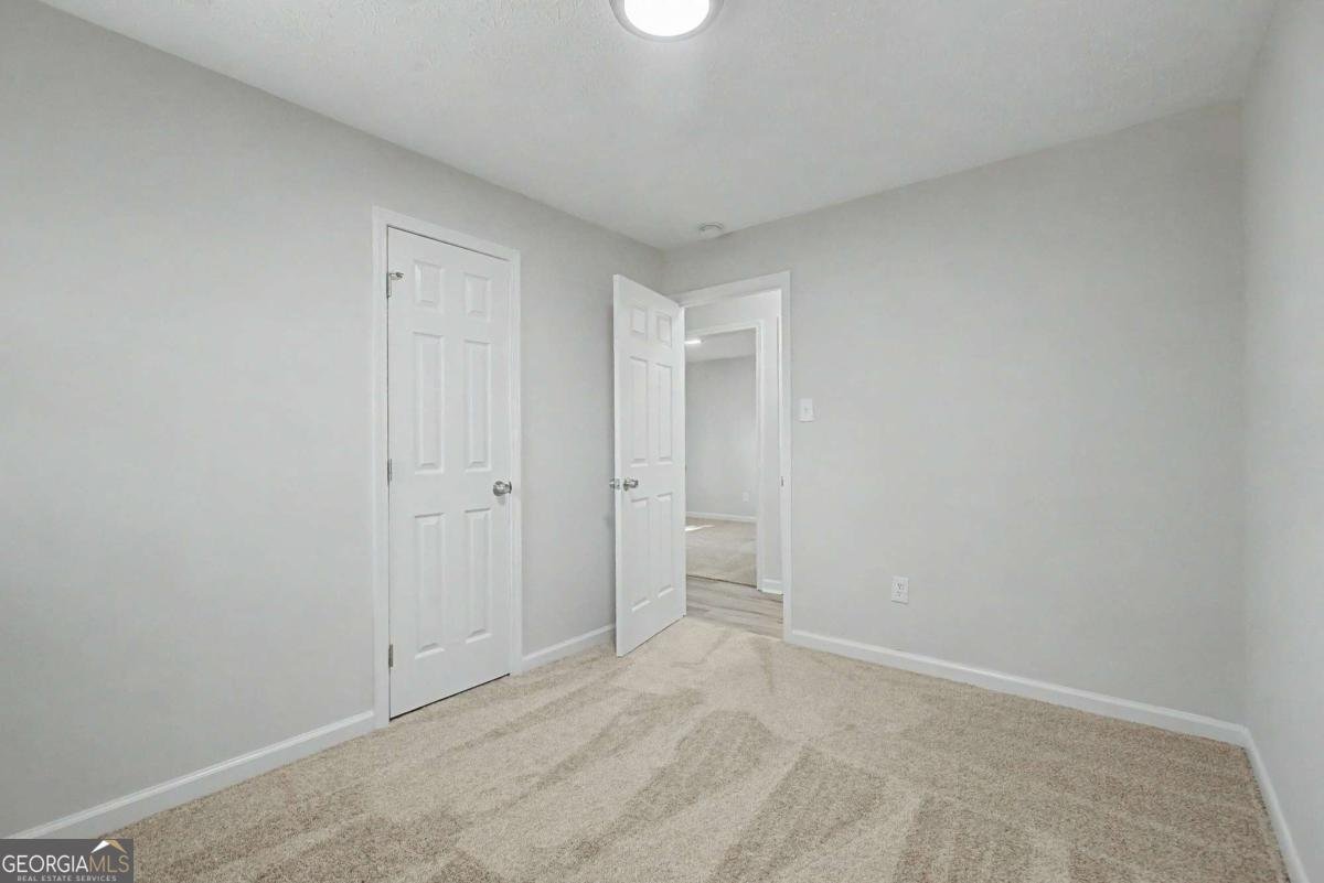 556 Roxbury Drive Riverdale - Photo 15