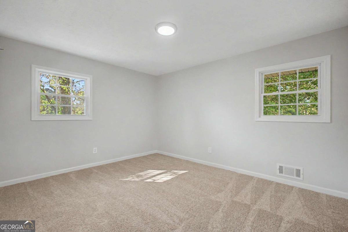 556 Roxbury Drive Riverdale - Photo 16