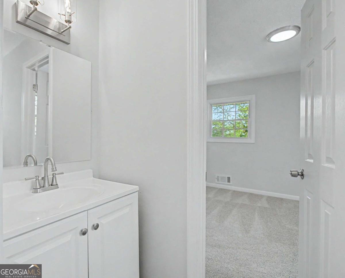 556 Roxbury Drive Riverdale - Photo 18