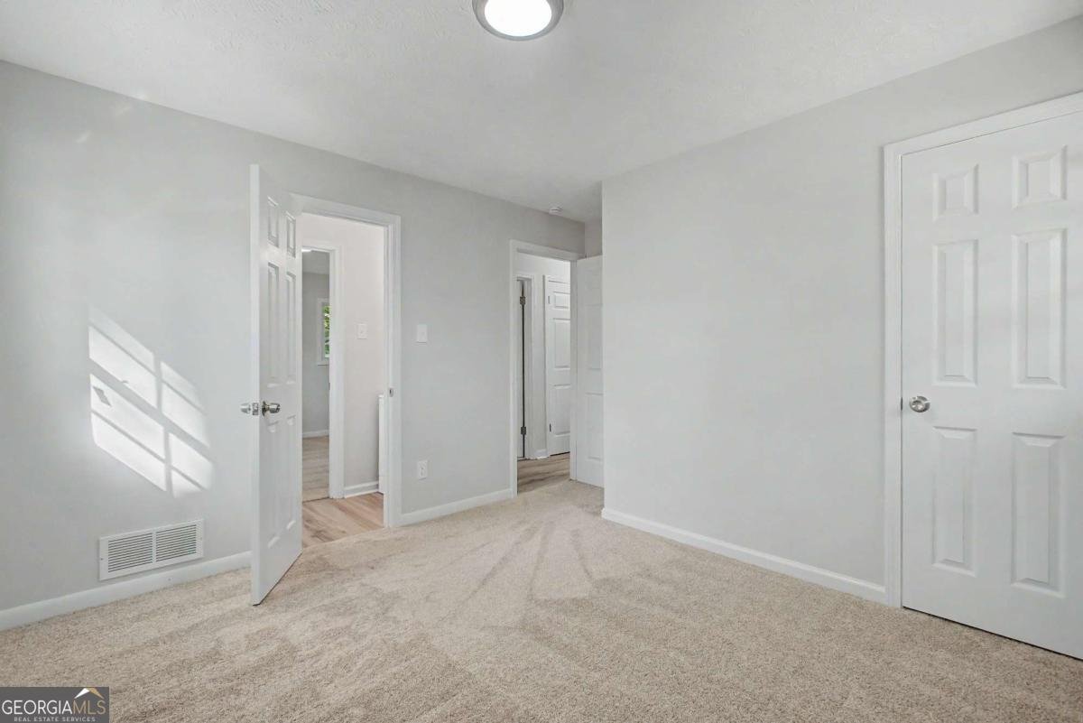 556 Roxbury Drive Riverdale - Photo 20