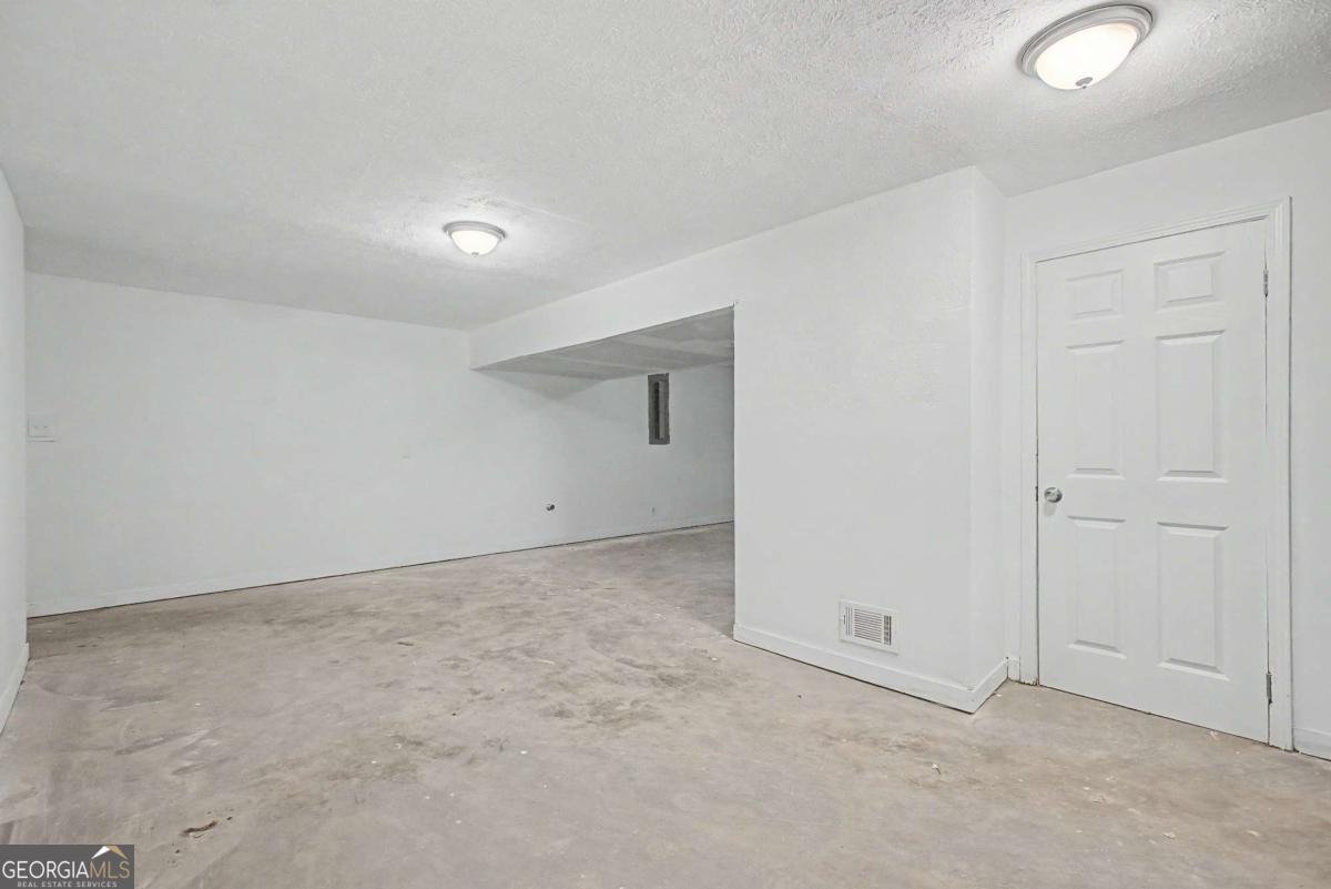 556 Roxbury Drive Riverdale - Photo 24