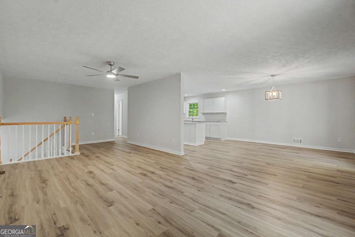 556 Roxbury Drive Riverdale - Photo 6