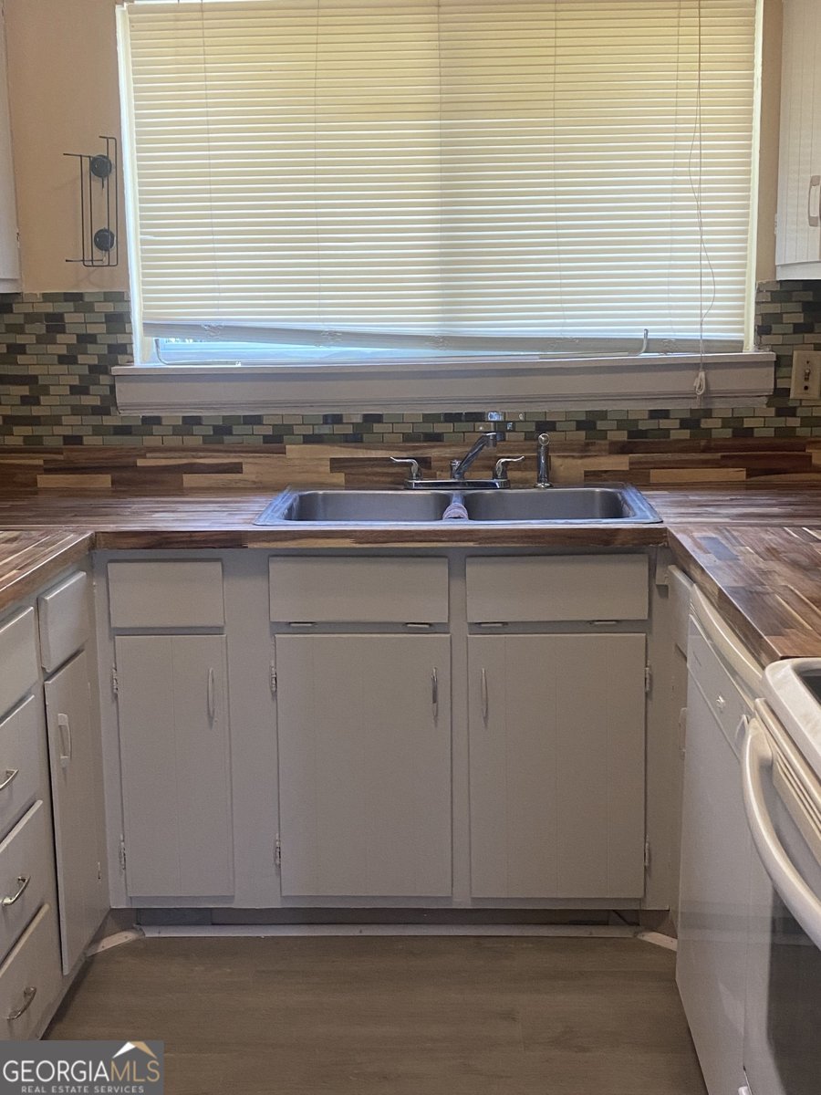 8574 Creekwood Way Jonesboro - Photo 7