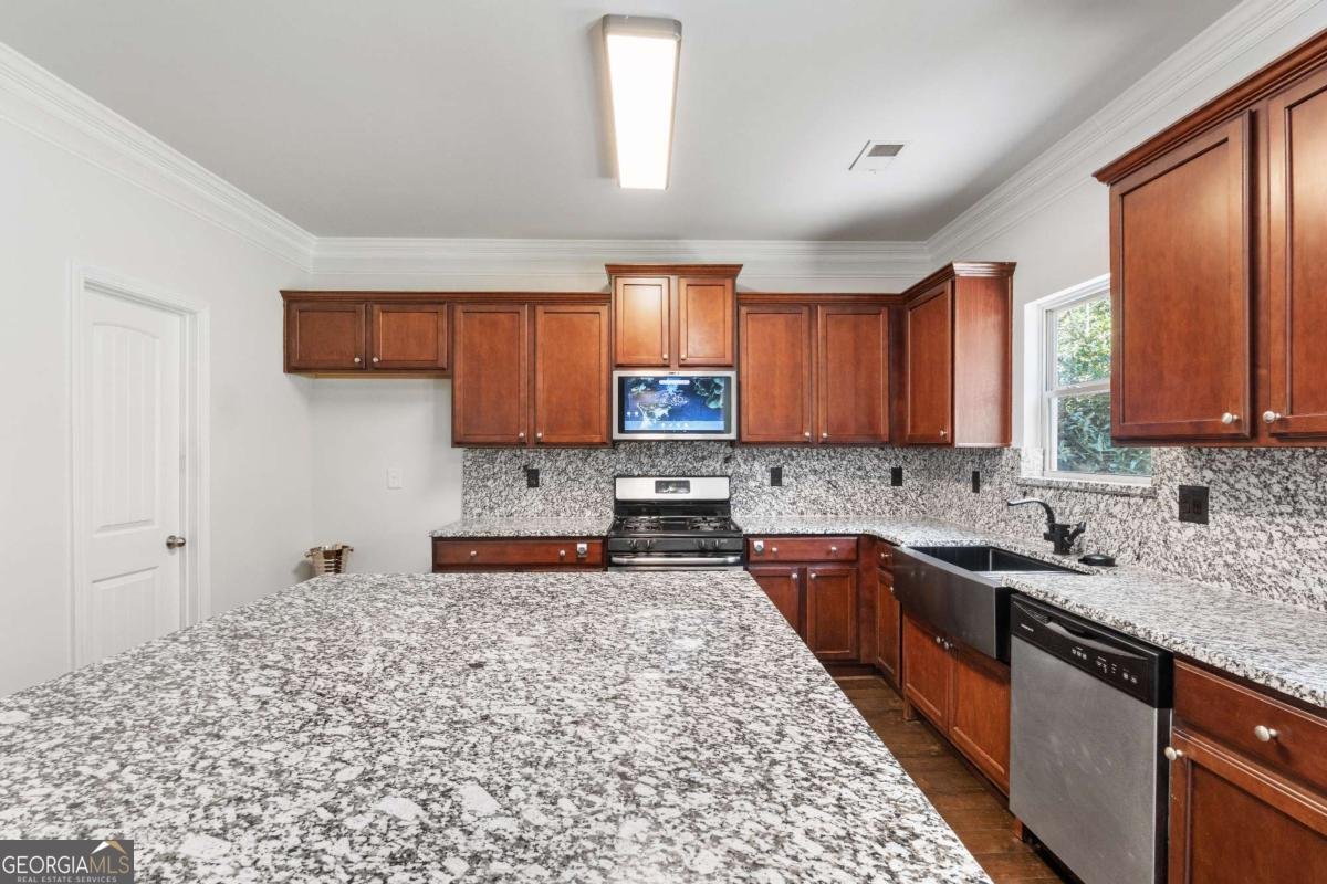 3945 Silverthorn Trace Cumming - Photo 13