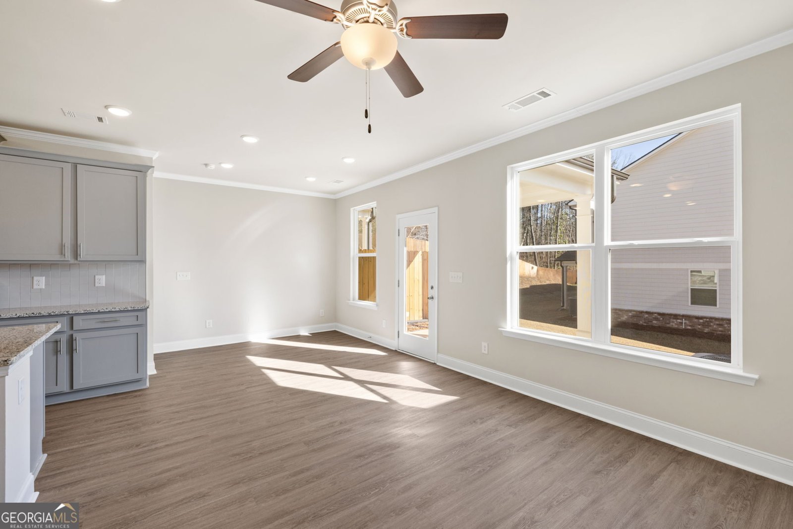 5661 Overview Drive Flowery Branch - Photo 10