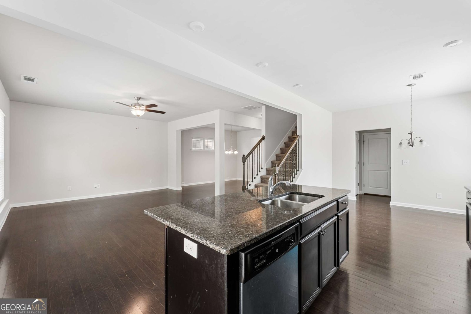 137 Charcoal Ives Drive Lawrenceville - Photo 12