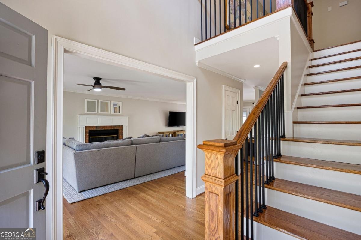 502 Riverview Court Woodstock - Photo 6