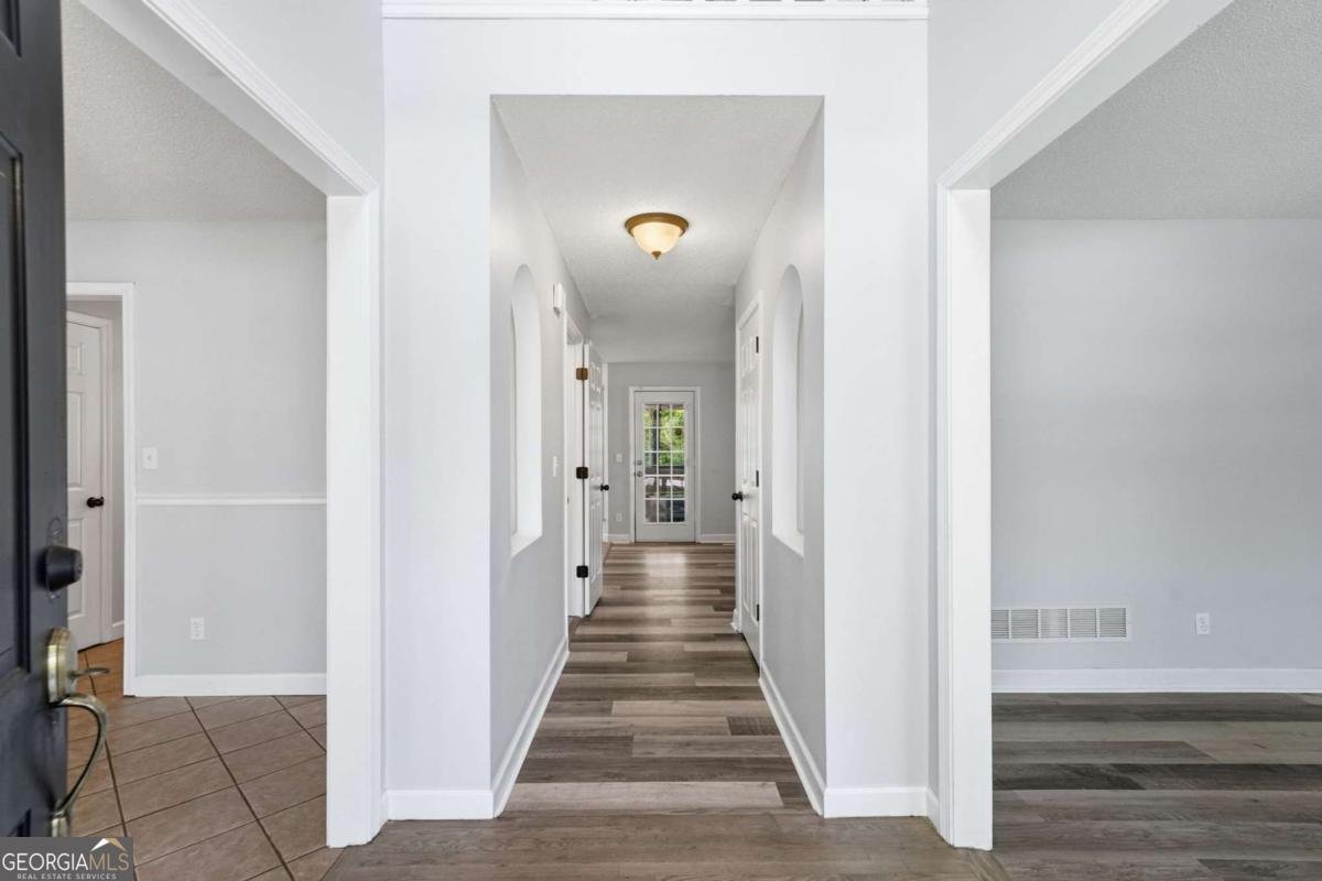 349 Winchester Way Woodstock - Photo 11