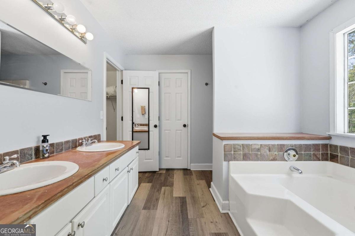 349 Winchester Way Woodstock - Photo 32