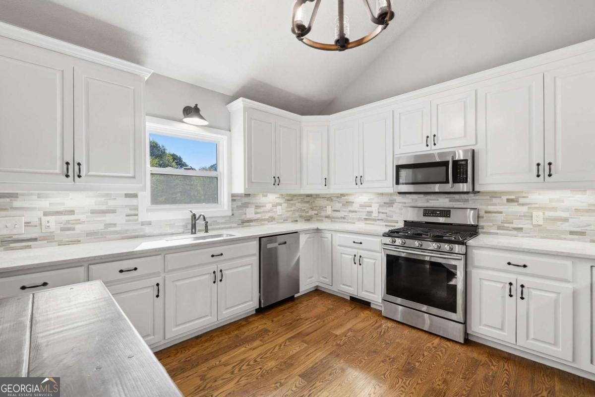 3060 Cherry Grove Road Ball Ground - Photo 16