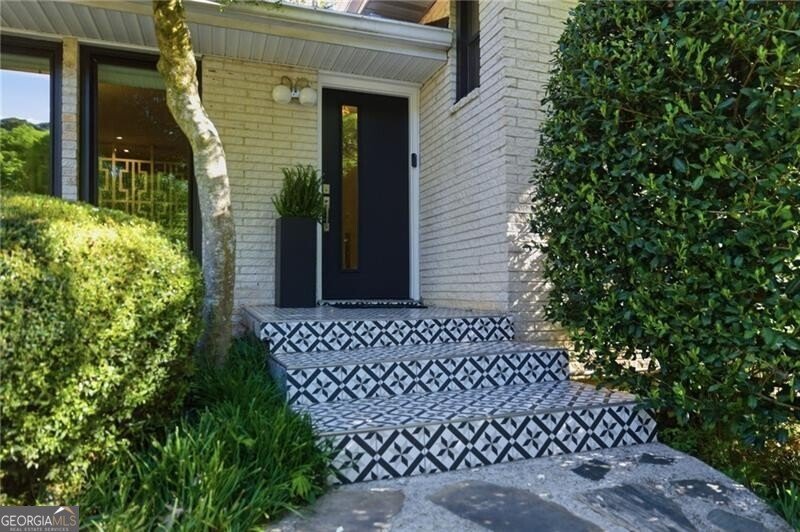 2770 Parkview Drive Atlanta - Photo 8