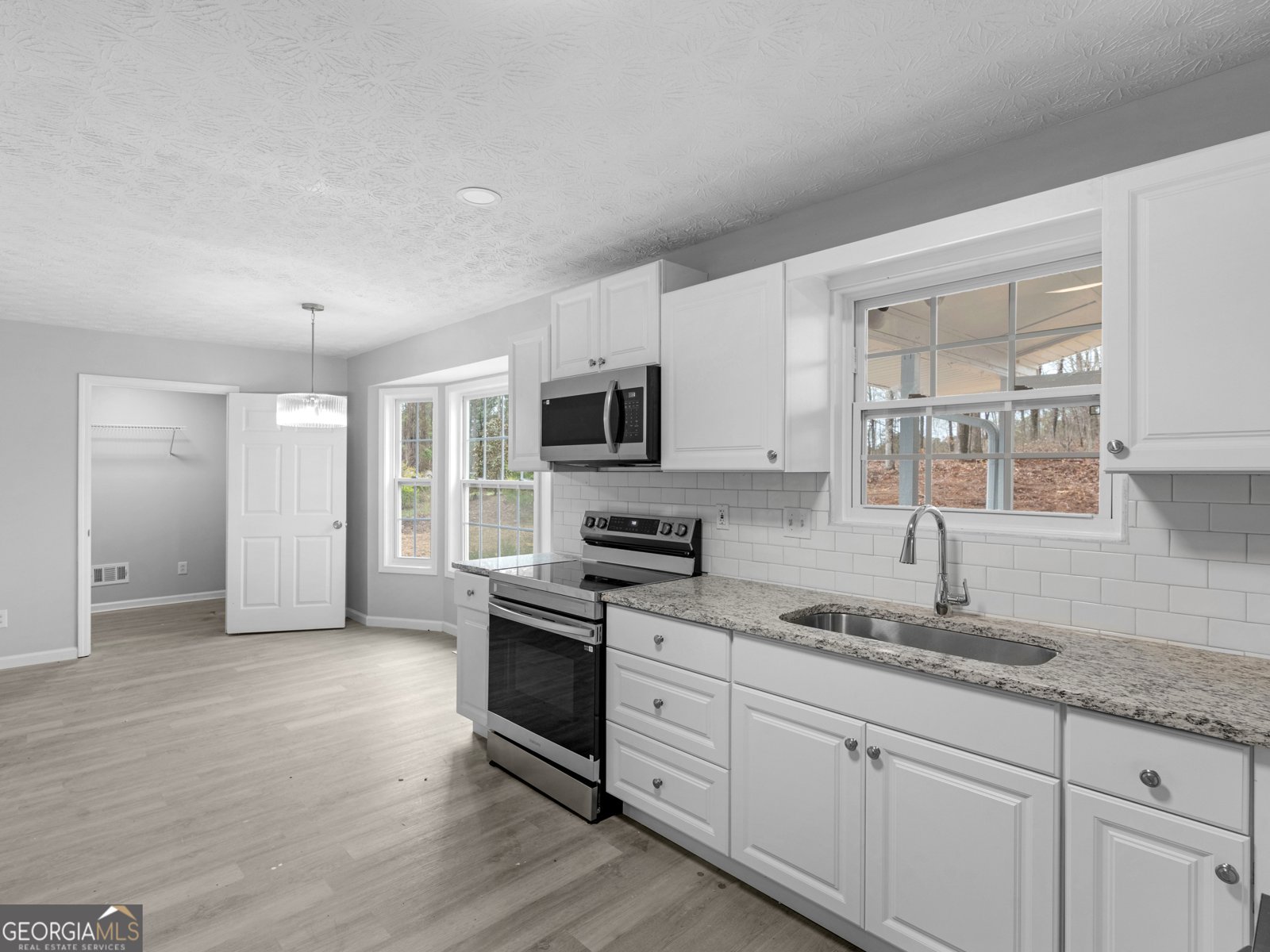 241 Glenloch Court Stockbridge - Photo 11