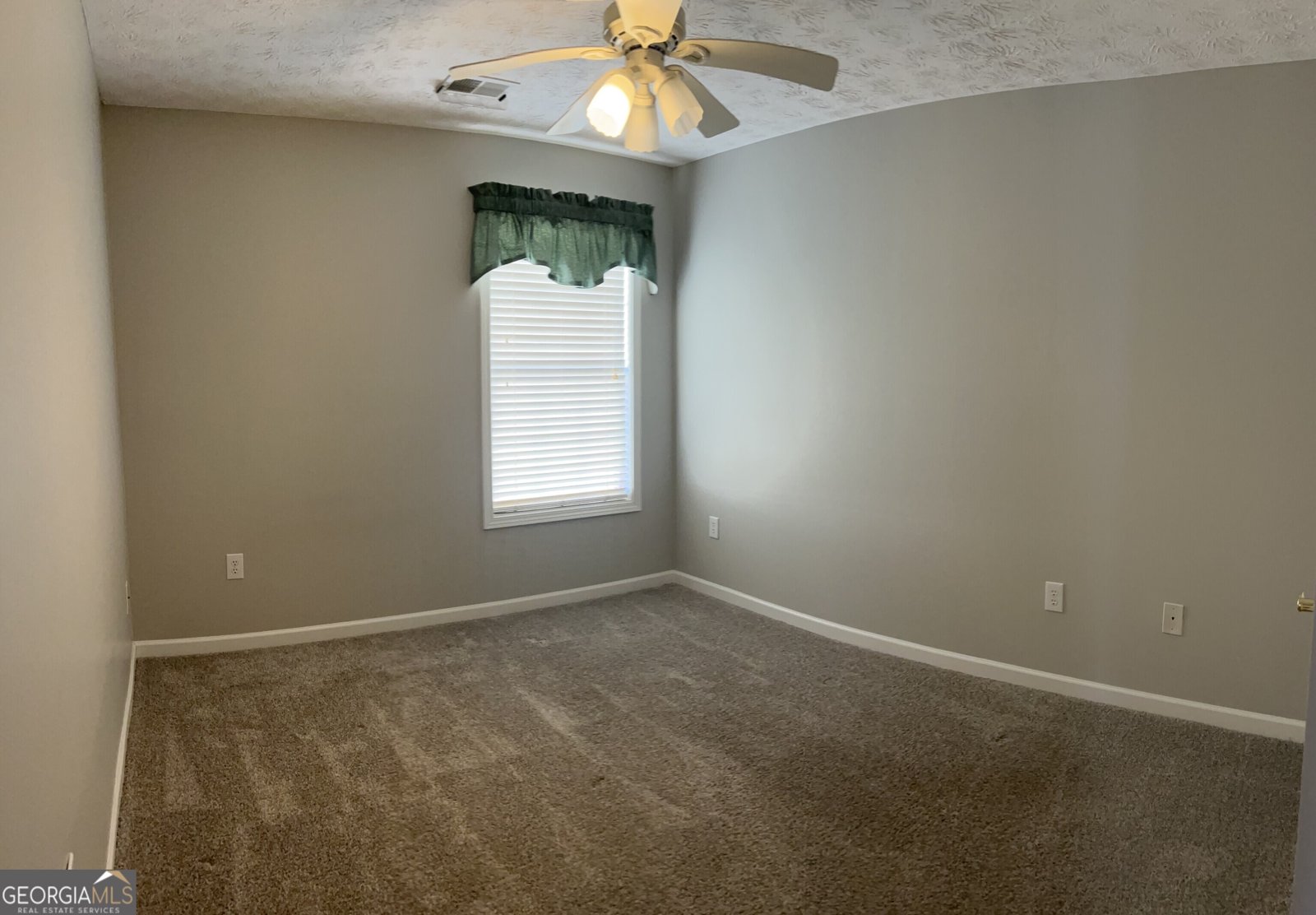 948 Village View Circle Loganville - Photo 17