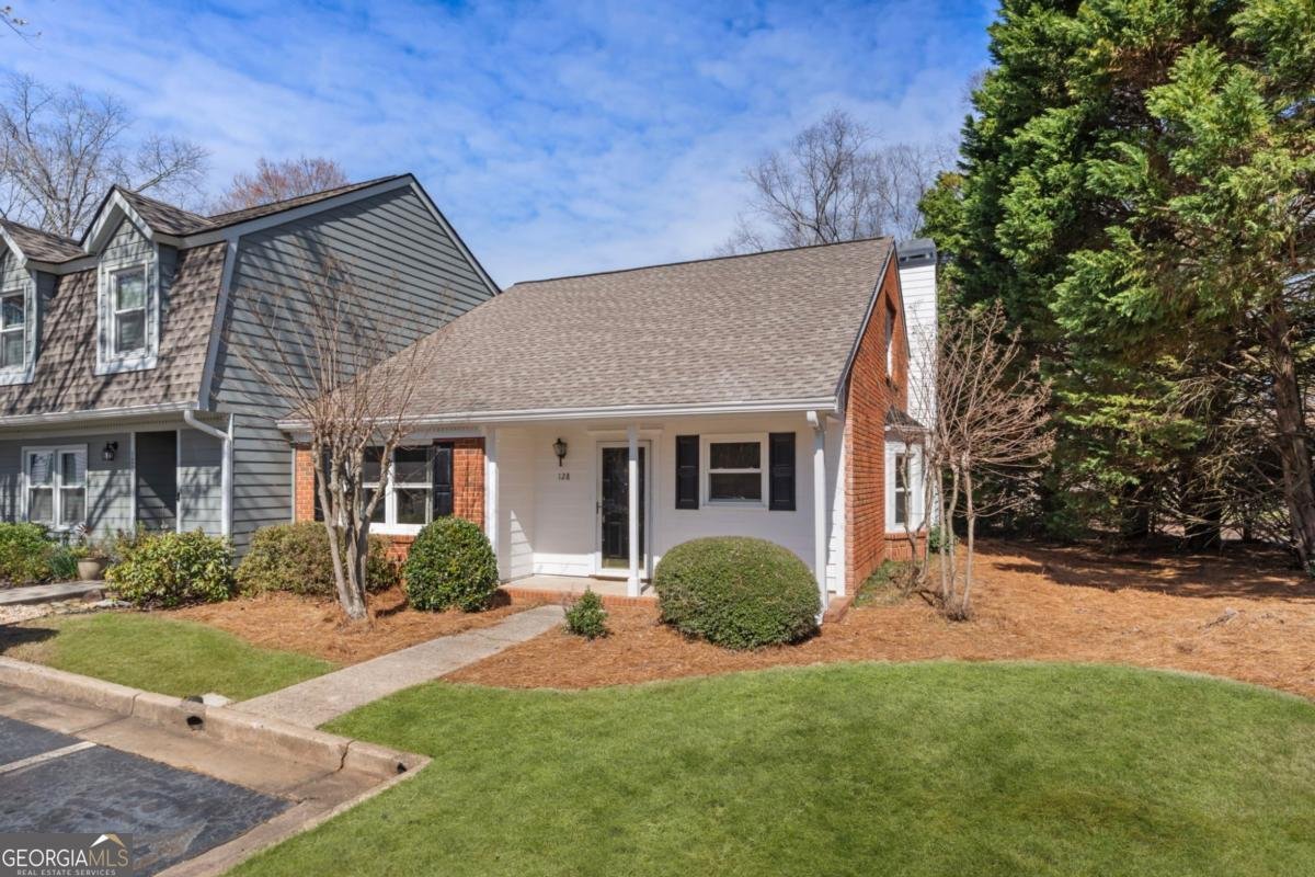 128 Teal Court Roswell - Photo 1