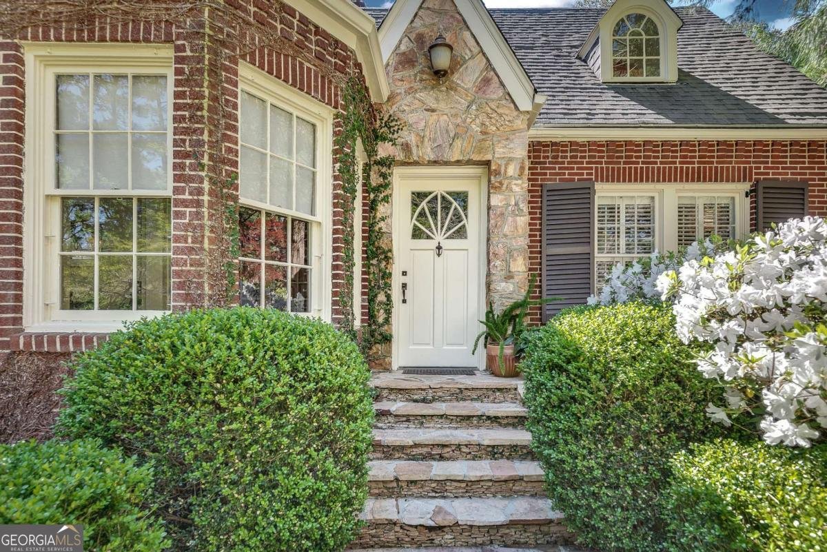 1755 Inverness Avenue Atlanta - Photo 6