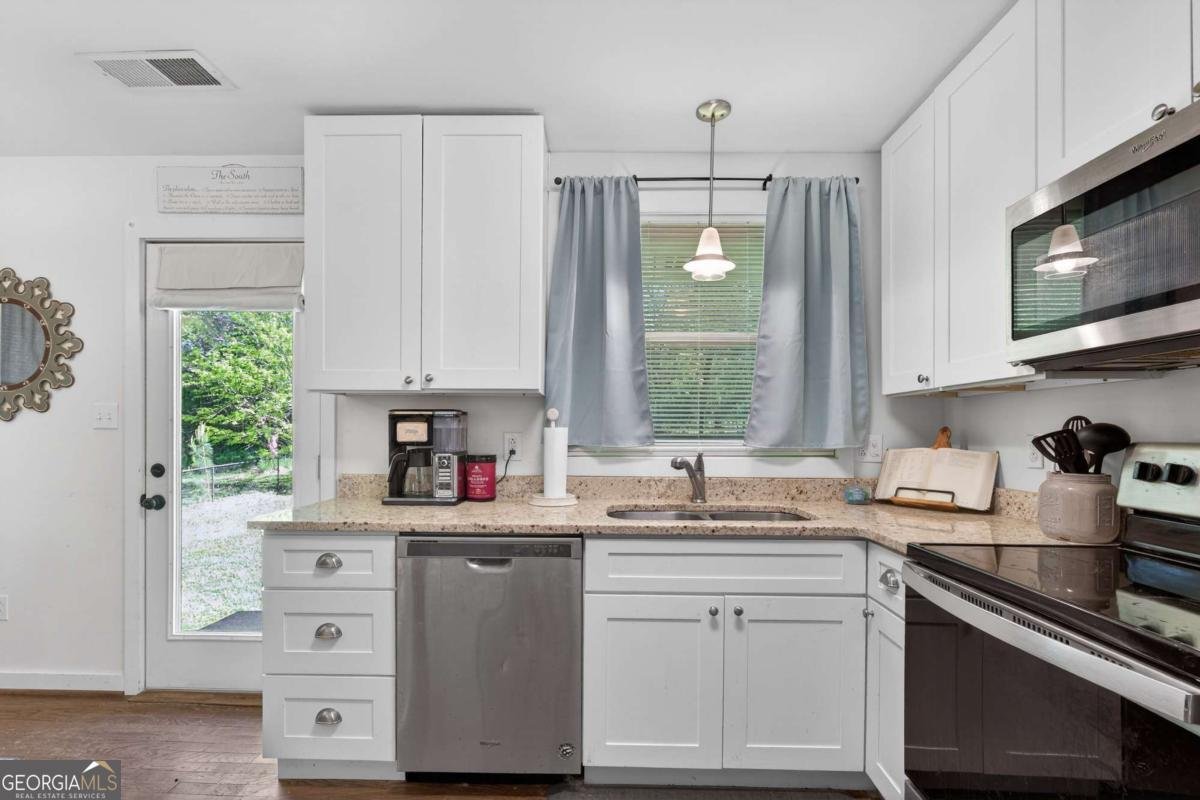 4404 Robinson Street Acworth - Photo 14