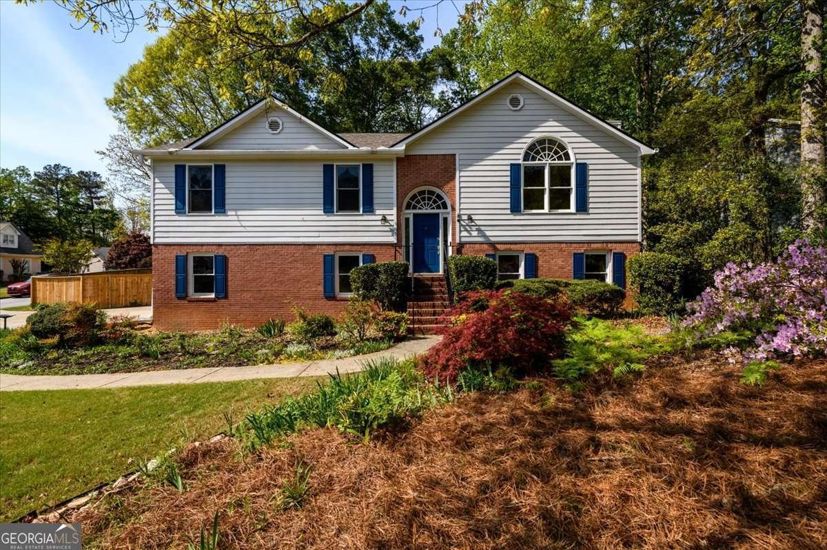 555 Heritage Woods Drive Dacula - Photo 1