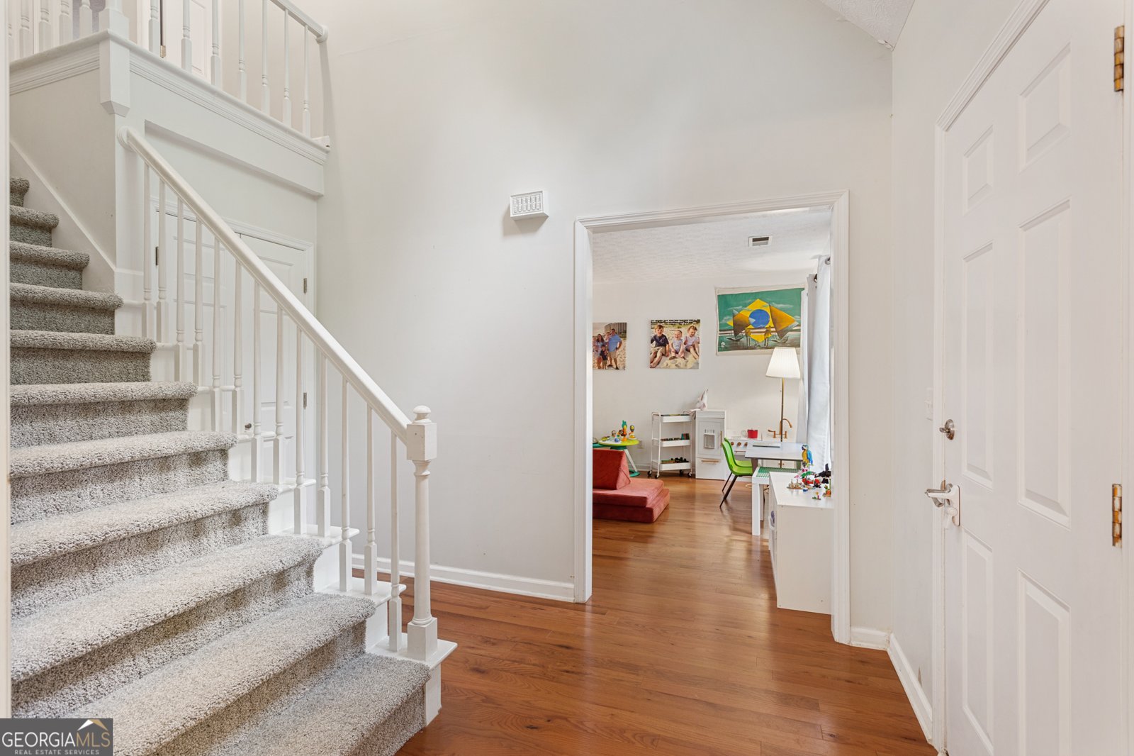 314 Devon Court Woodstock - Photo 6