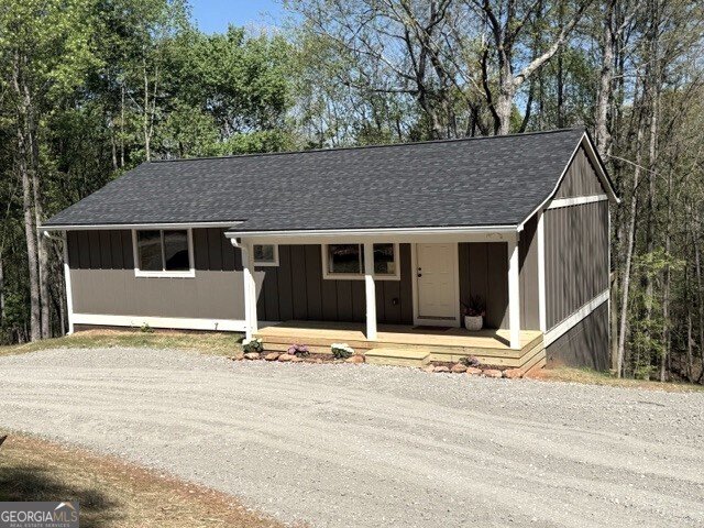 580 White Pine Circle Demorest - Photo 1