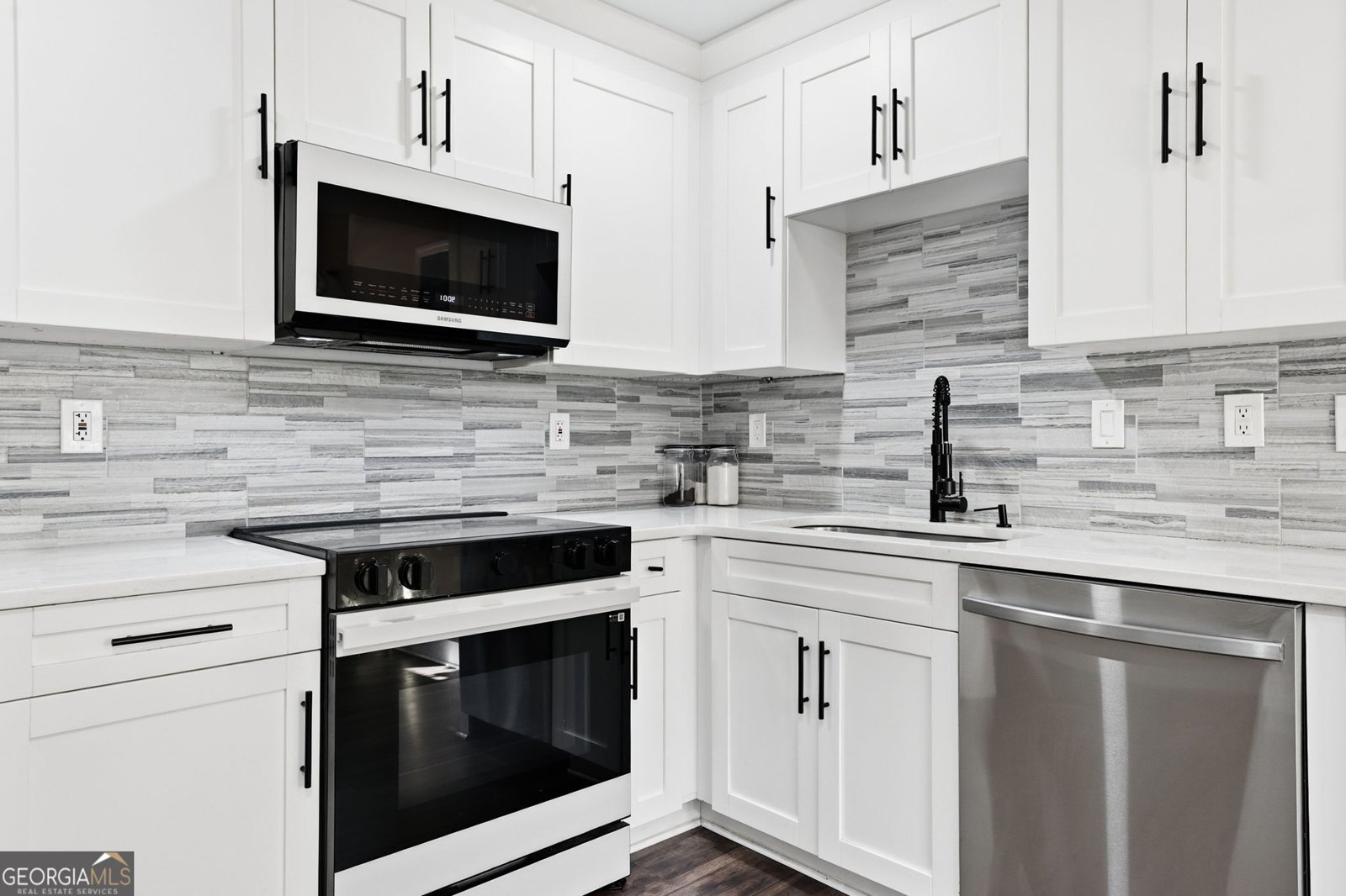 4069 Manor Hill Place Buford - Photo 13