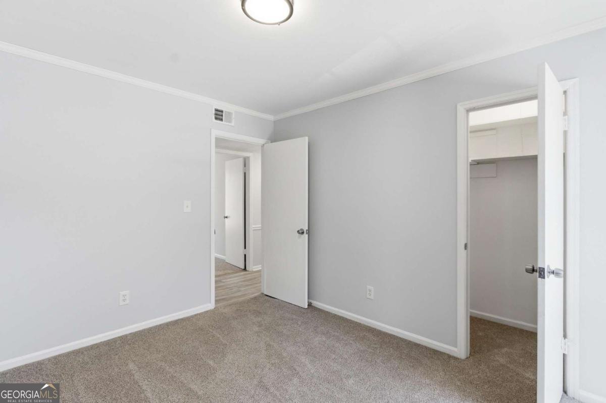 5560 Kingsport Drive Atlanta - Photo 13