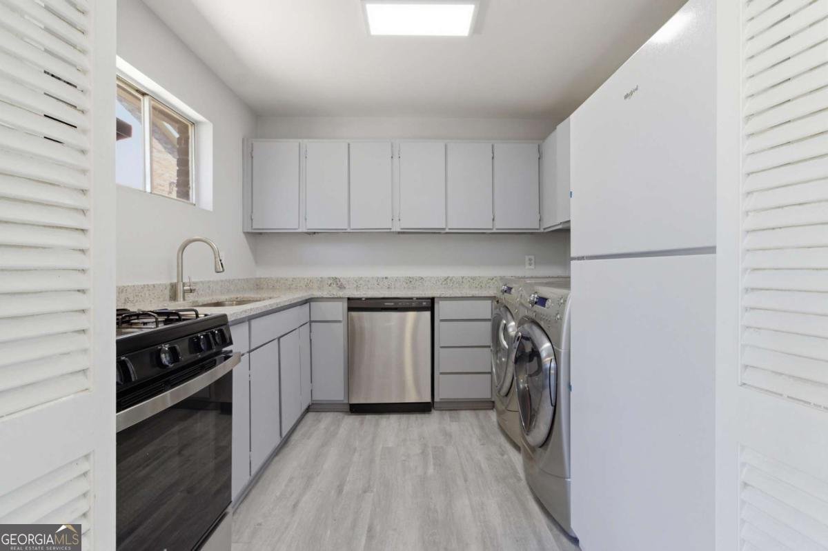 5560 Kingsport Drive Atlanta - Photo 9