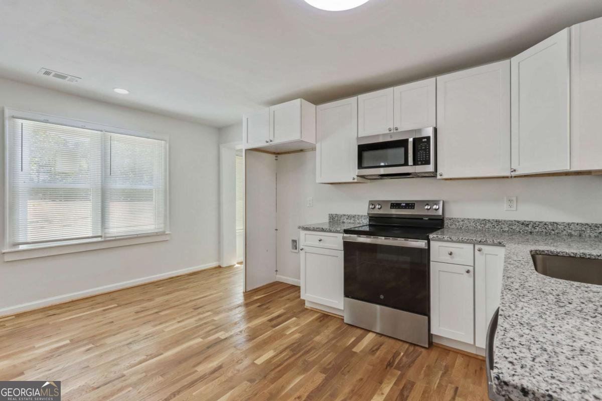 5586 Glore Drive Mableton - Photo 7