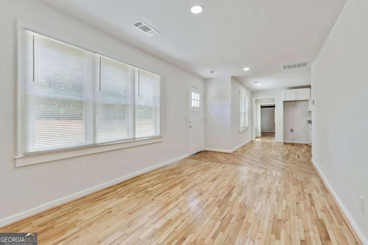 5586 Glore Drive Mableton - Photo 8