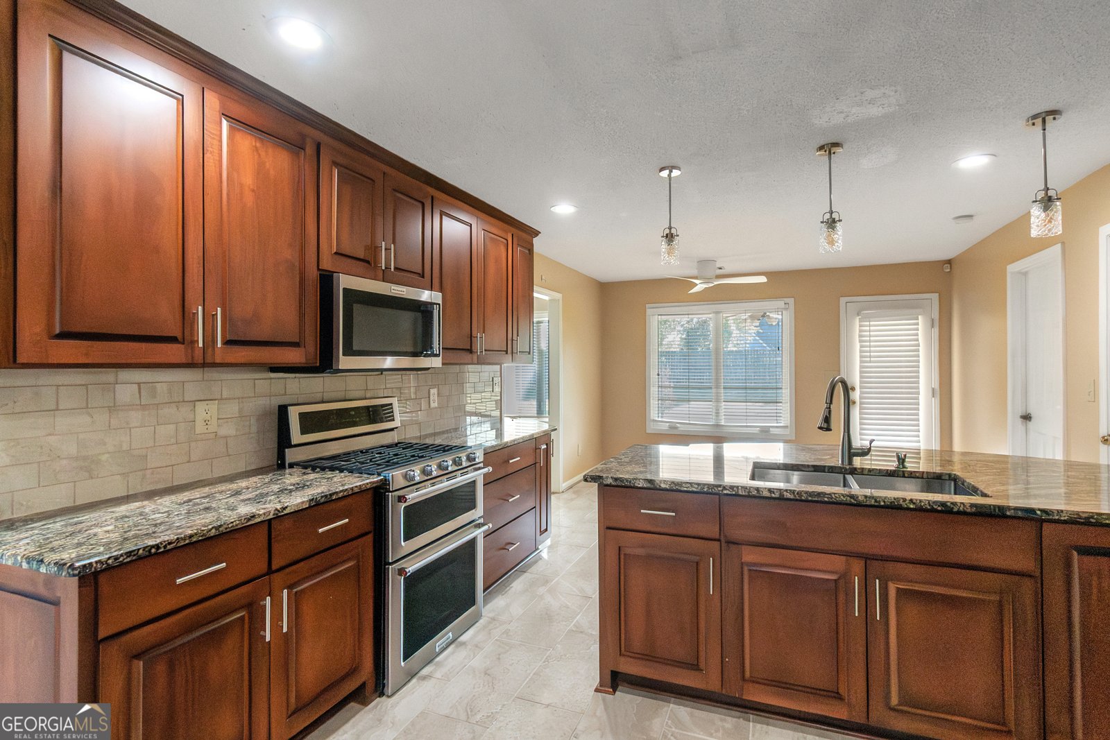 437 Savannah Place McDonough - Photo 8