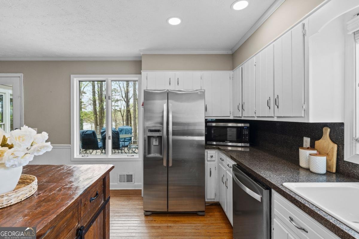 8360 Lanier Drive Cumming - Photo 13