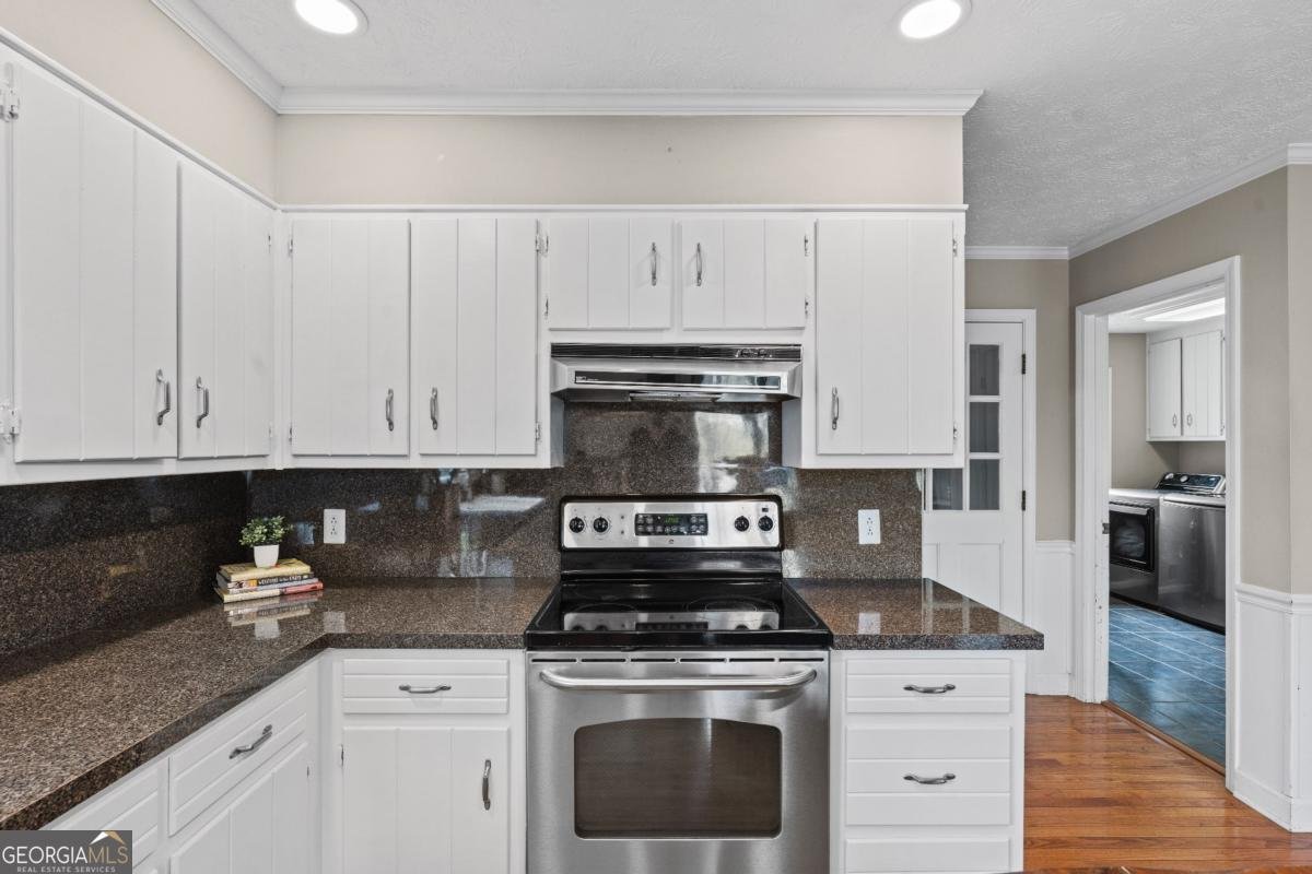 8360 Lanier Drive Cumming - Photo 37