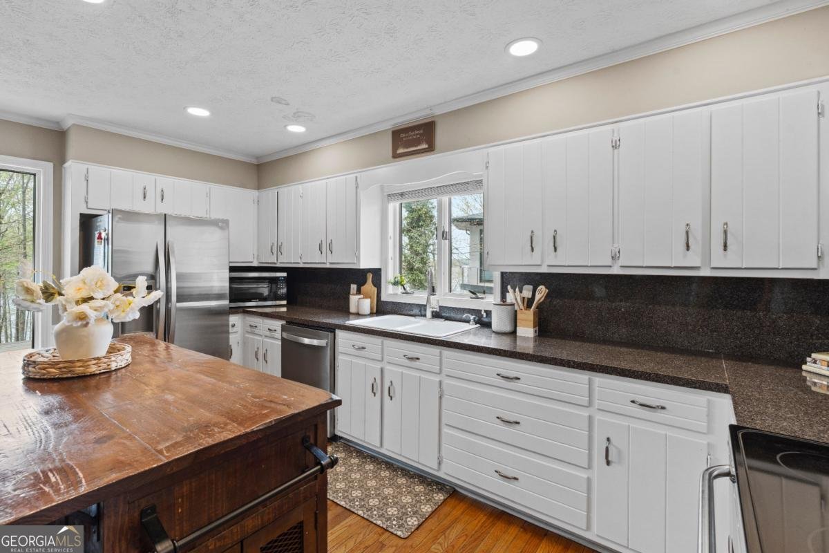 8360 Lanier Drive Cumming - Photo 39