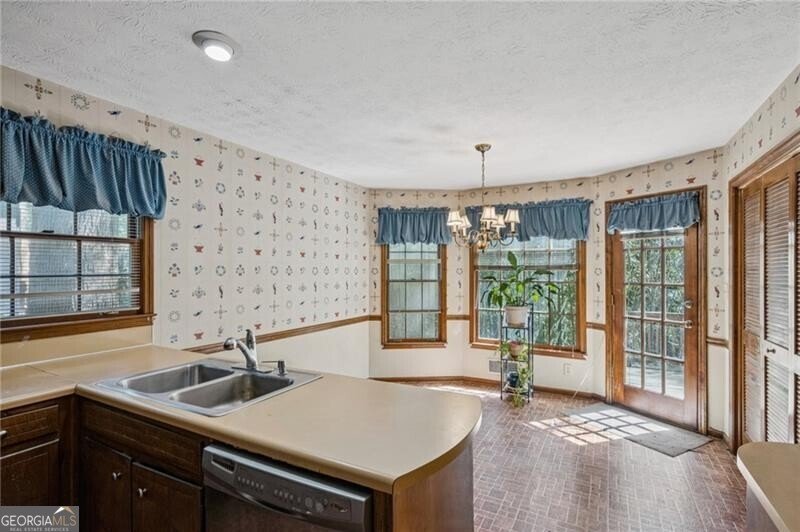 5895 Greenbrier Road Atlanta - Photo 17