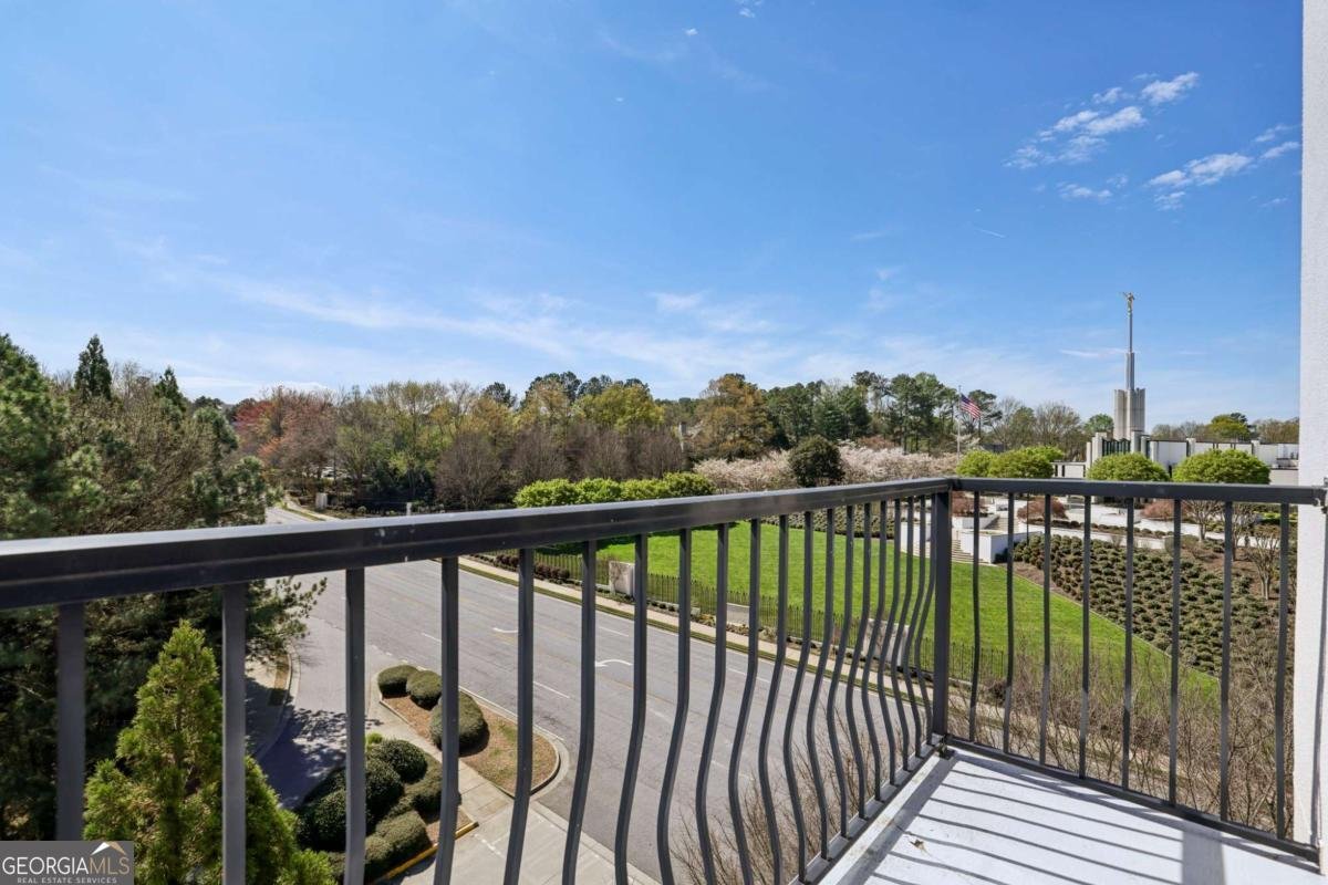 901 Abernathy Road Atlanta - Photo 22