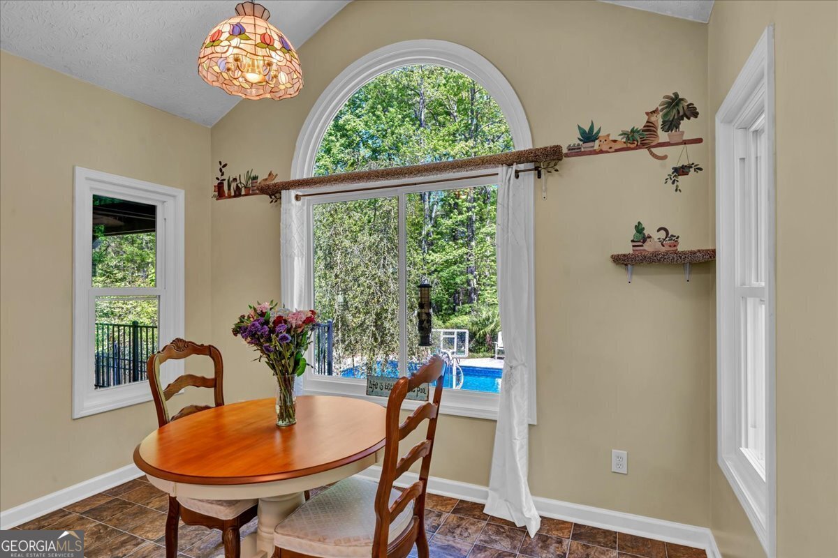 260 Kensington Drive Sharpsburg - Photo 18