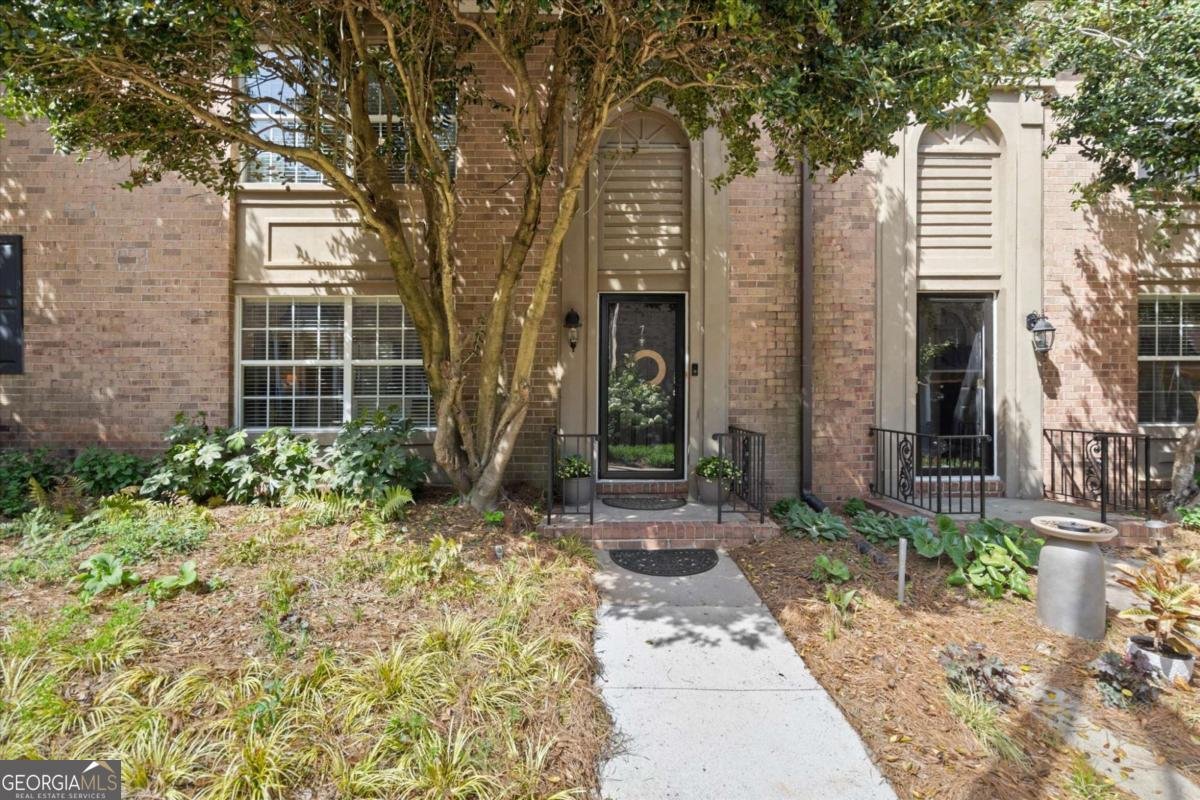 6980 Roswell Road Atlanta - Photo 1