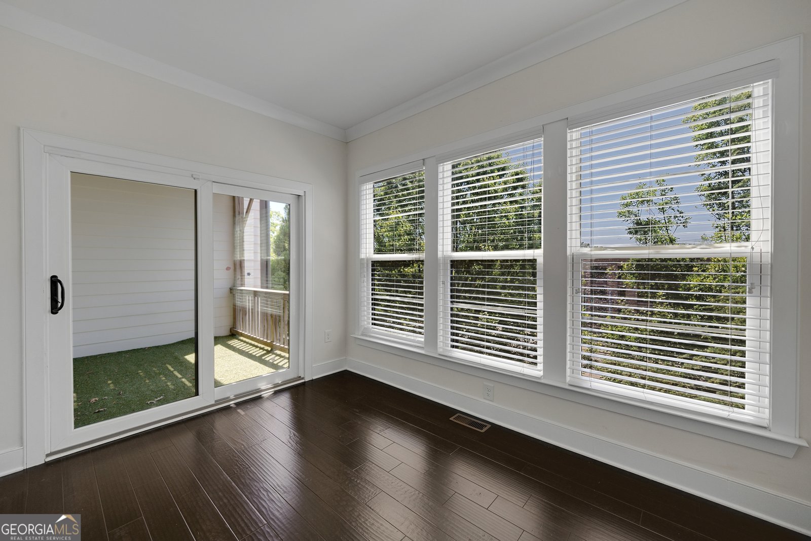 824 Stone Ridge Lane Atlanta - Photo 19