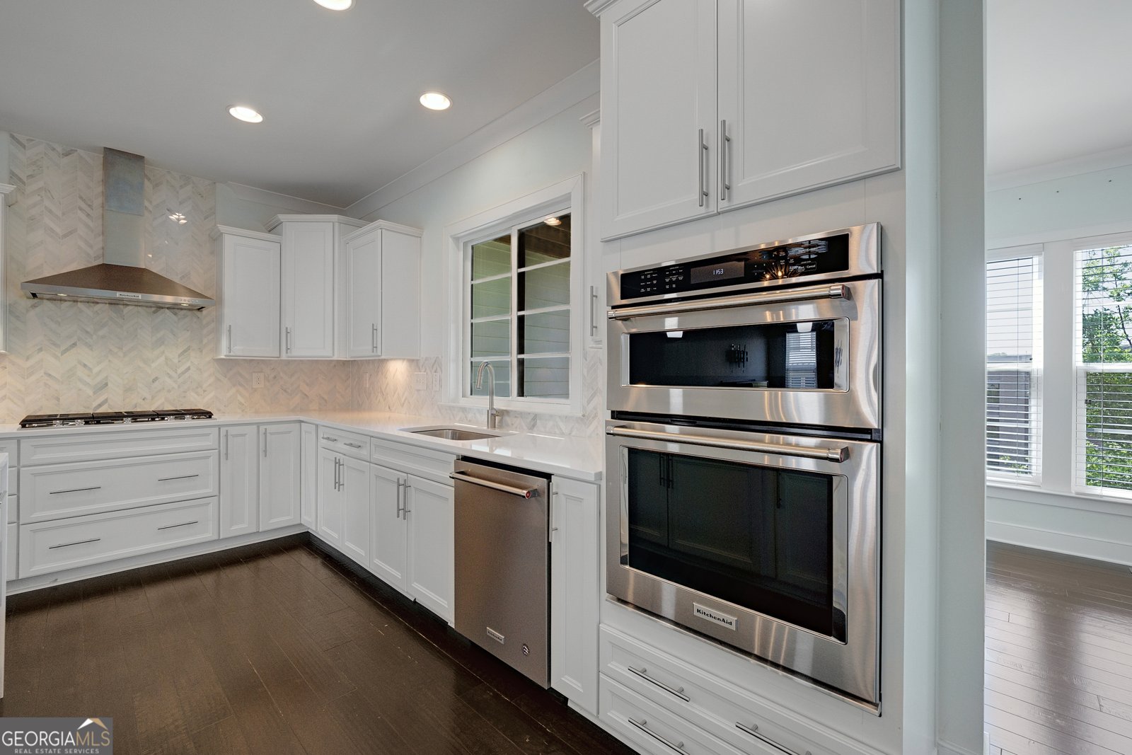 824 Stone Ridge Lane Atlanta - Photo 9