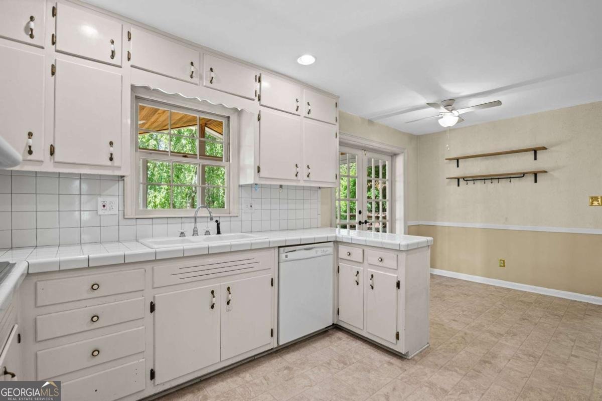 125 Jade Cove Drive Roswell - Photo 10