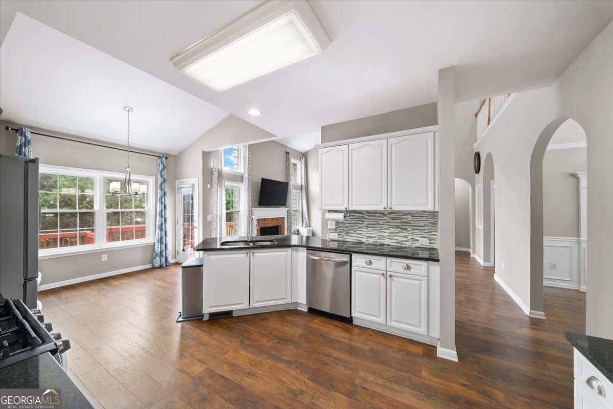 4460 Wembly Place Cumming - Photo 11