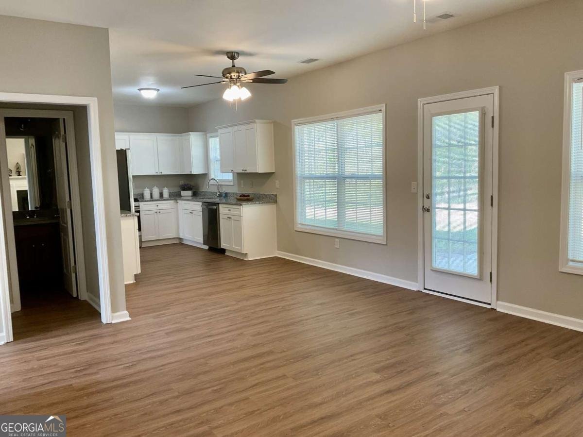 592 Kyles Circle Hiram - Photo 7