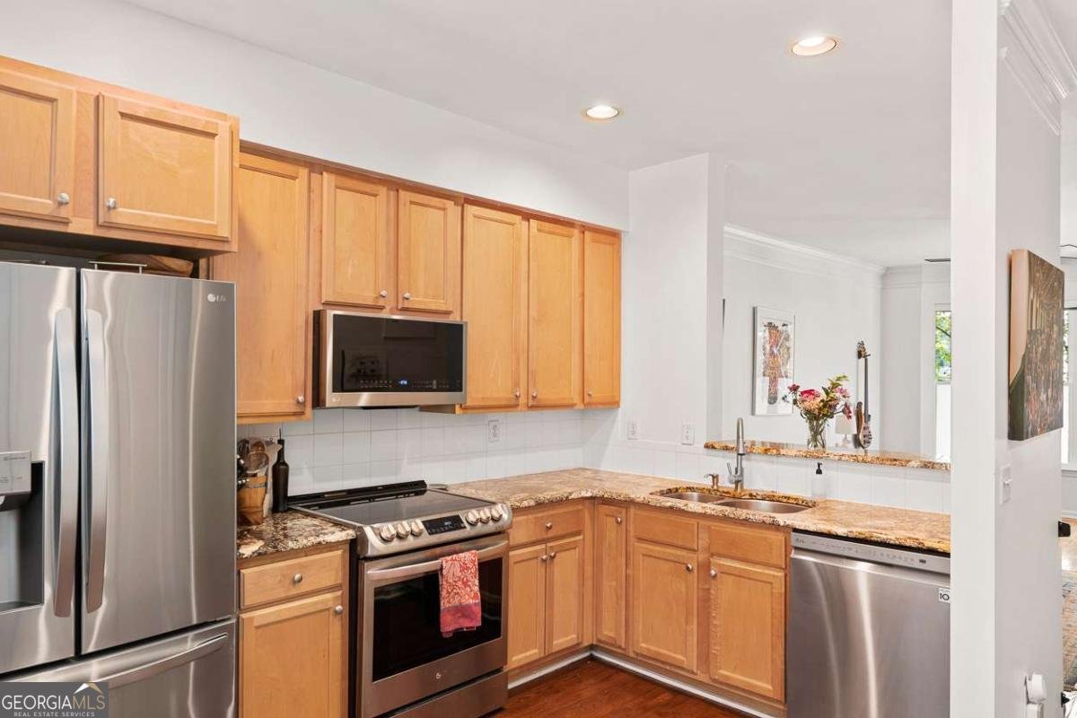 375 Highland Avenue Atlanta - Photo 9