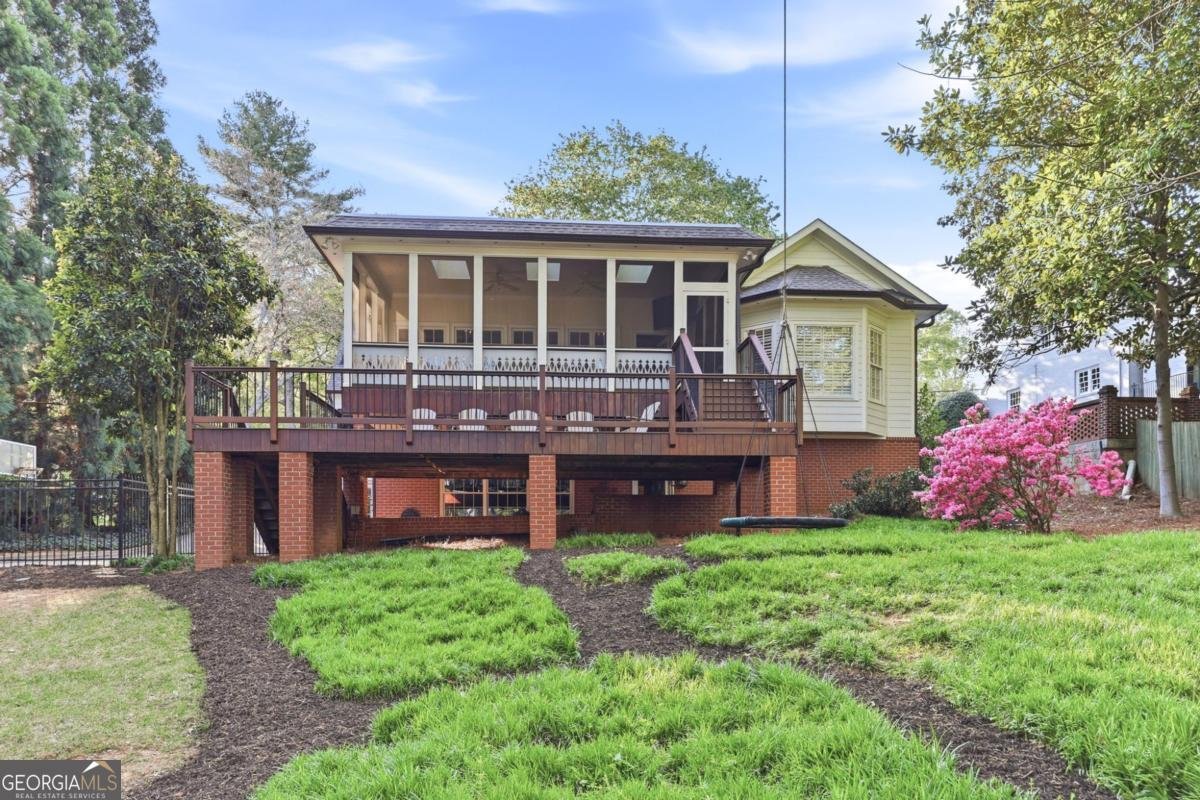 798 Cherokee Road Gainesville - Photo 17