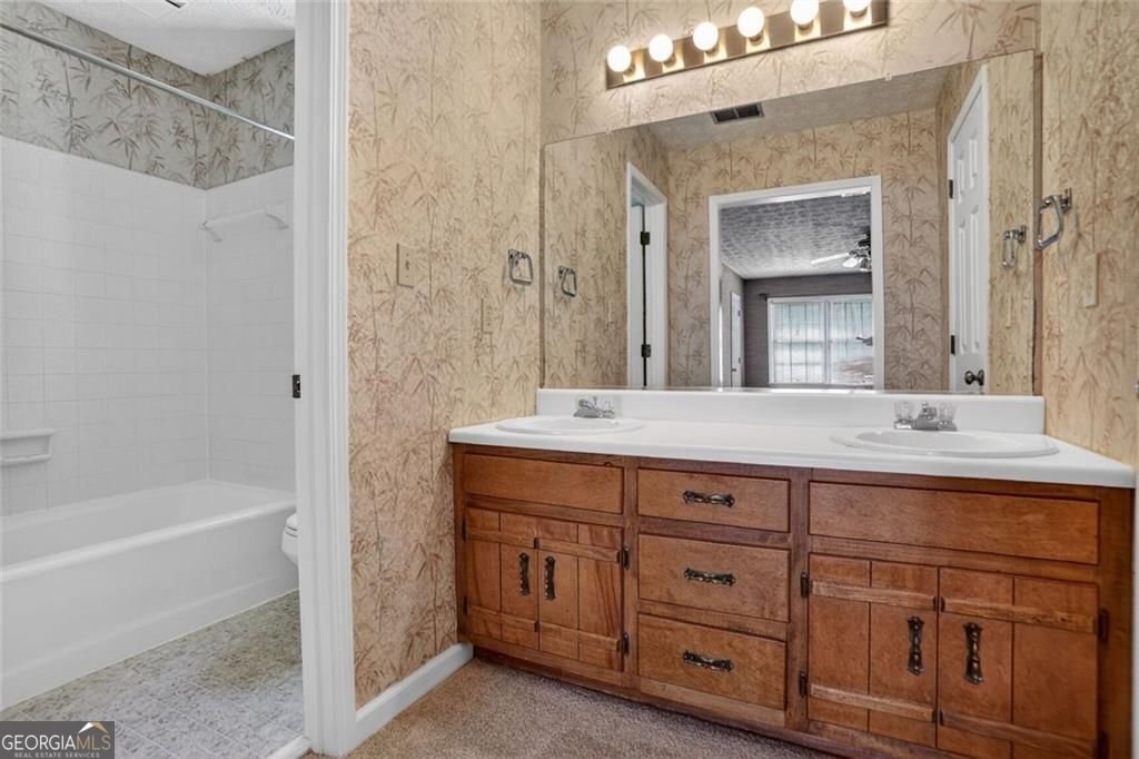 1905 Holly Springs Road Marietta - Photo 13