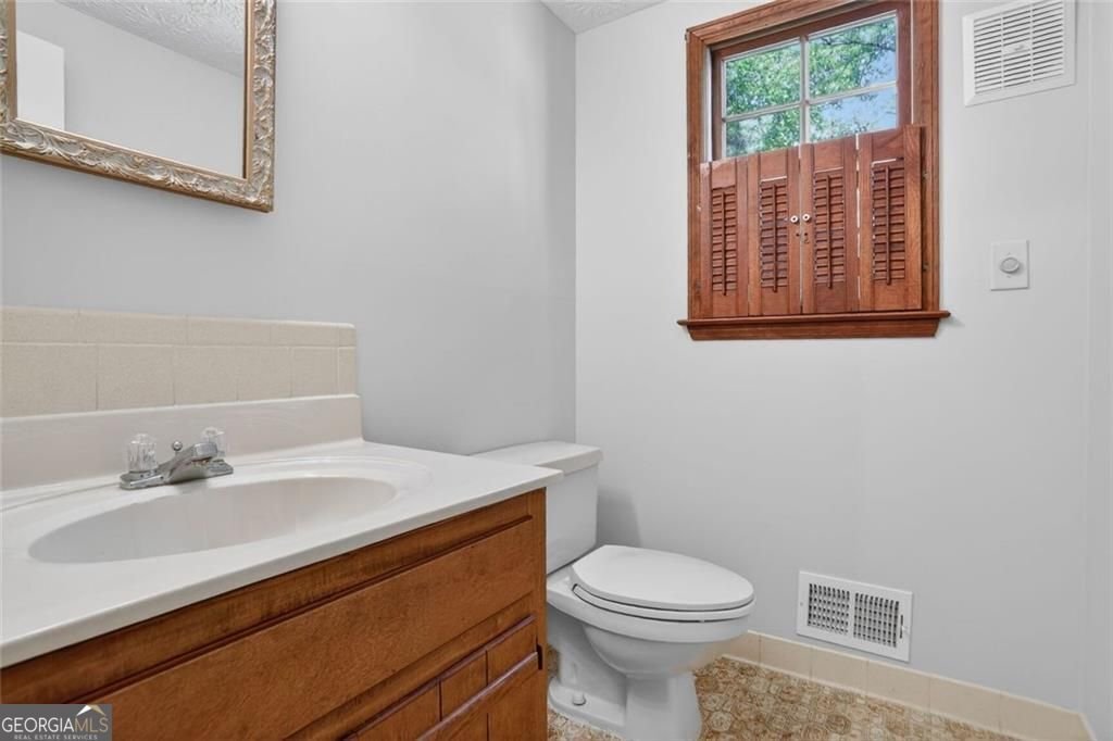 1905 Holly Springs Road Marietta - Photo 21