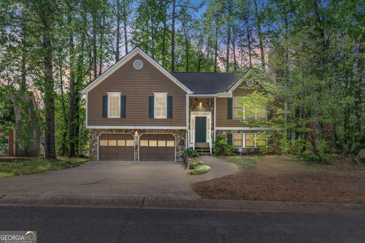 3311 Hillside Drive Powder Springs - Photo 1