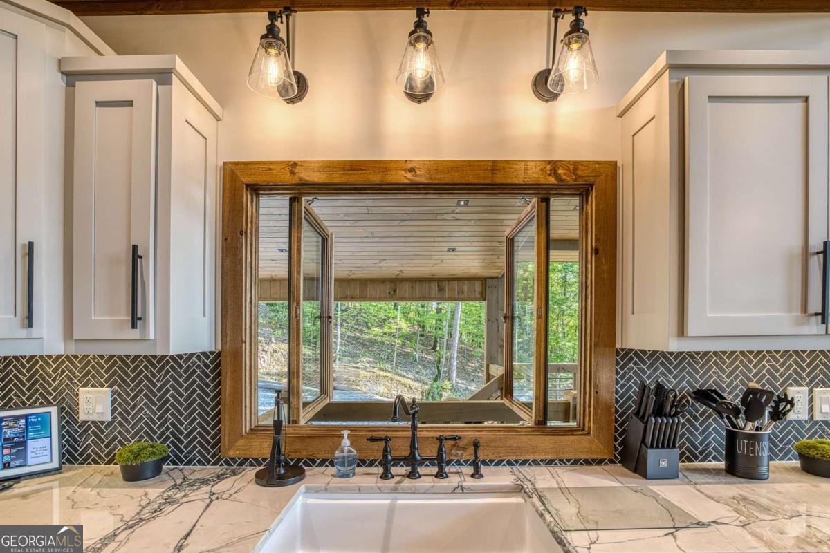 245 Mountain Retreat Drive Morganton - Photo 14