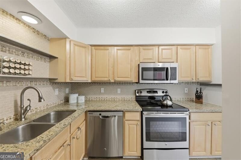 225 Triumph Drive Atlanta - Photo 7