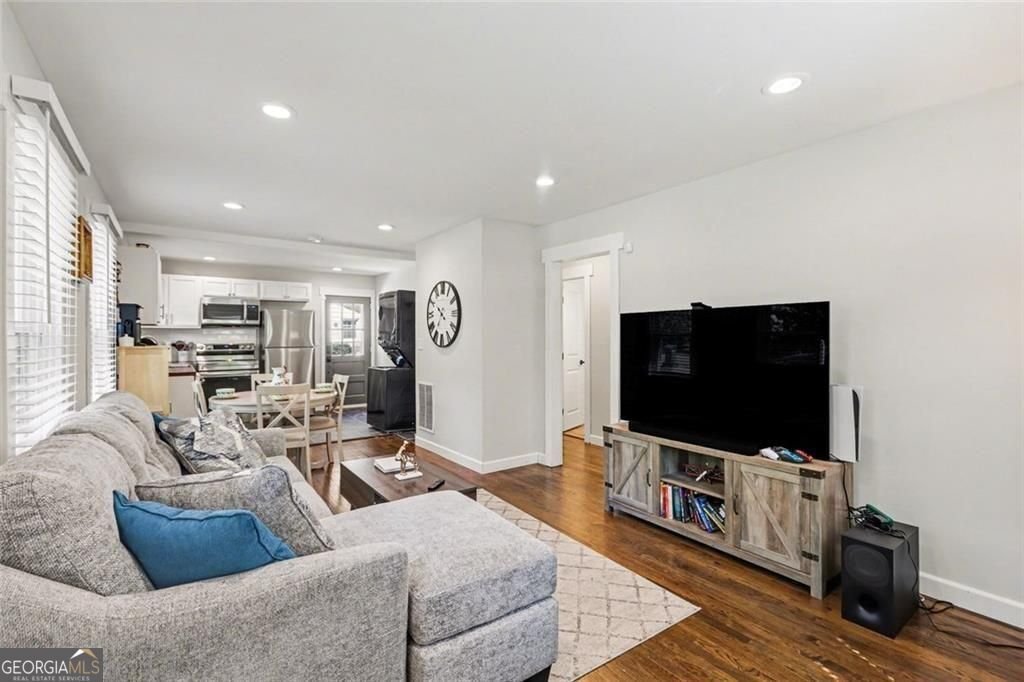 1051 Dell Avenue Smyrna - Photo 8