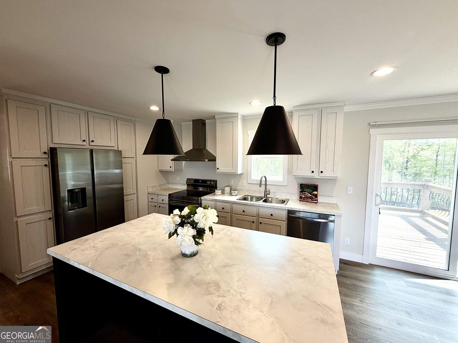 2852 Hollywood Church RD Clarkesville - Photo 11